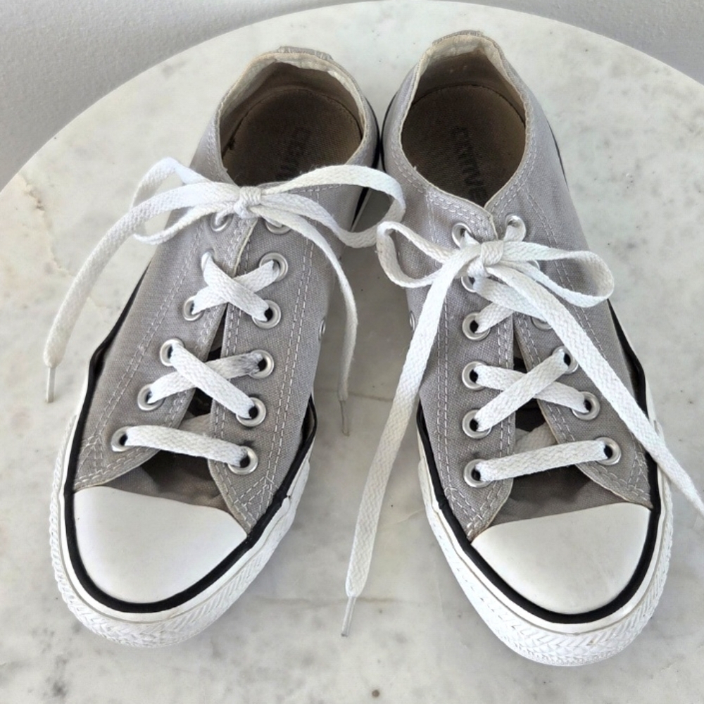 Converse Women's All Star Low Top Sneaker Tennis Shoe Lace-Up sz 6.5 Unisex
